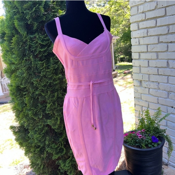 Pink Bandage dress - Picture 2 of 6